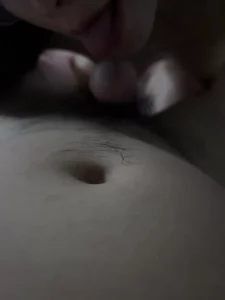 带眼镜的骚逼口活一级榜，不停的舔马眼